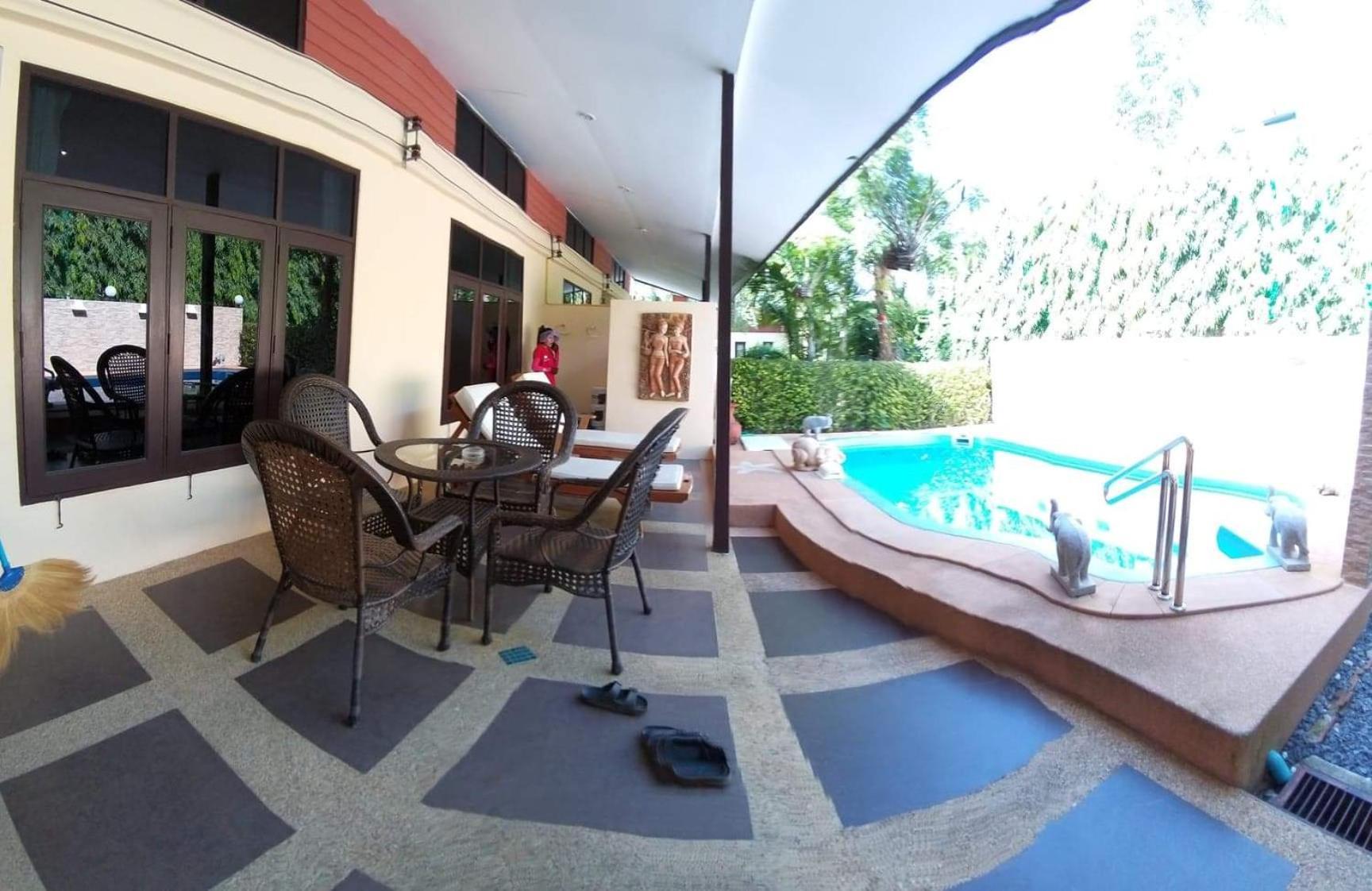 Jungle Village Bungalow Ao Nang Rum bild